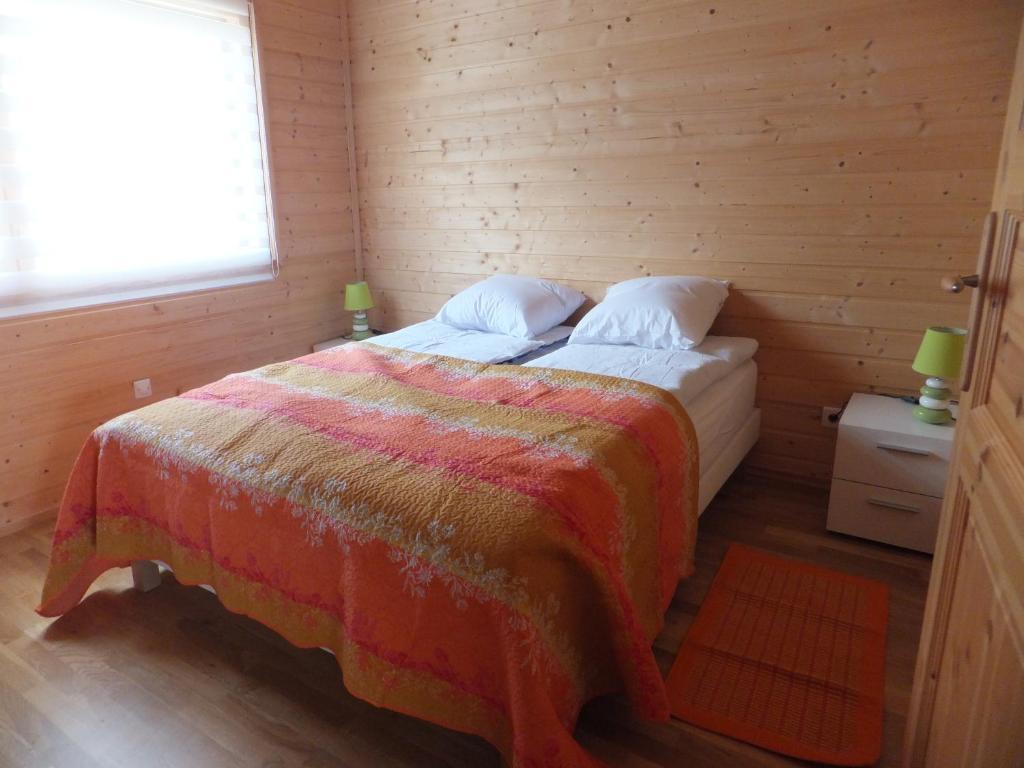 Les Chalets Fleurs De France - Kota Saint-Dalmas Habitación foto