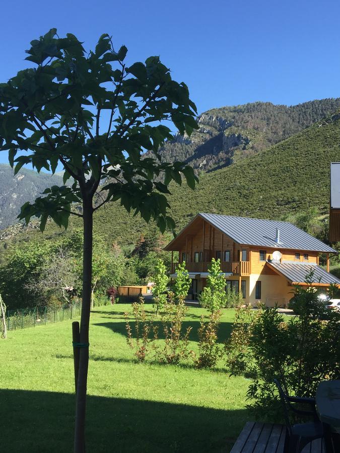 Les Chalets Fleurs De France - Kota Saint-Dalmas Exterior foto